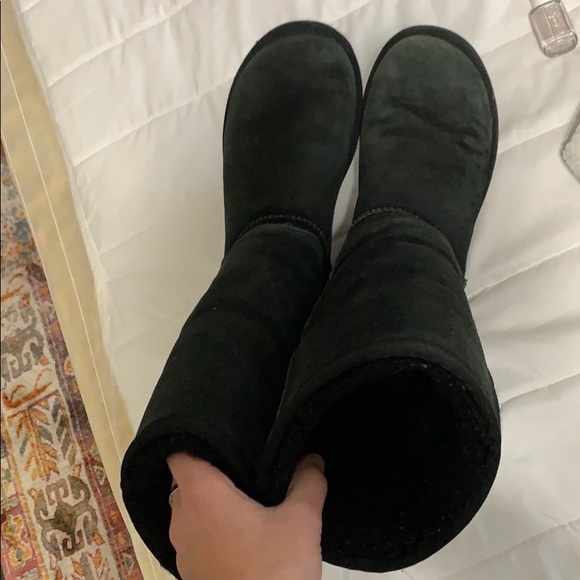Tall Black Uggs - Picture 2 of 4